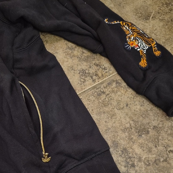 Adidas Luna Tiger Hoodie - Picture 8 of 10